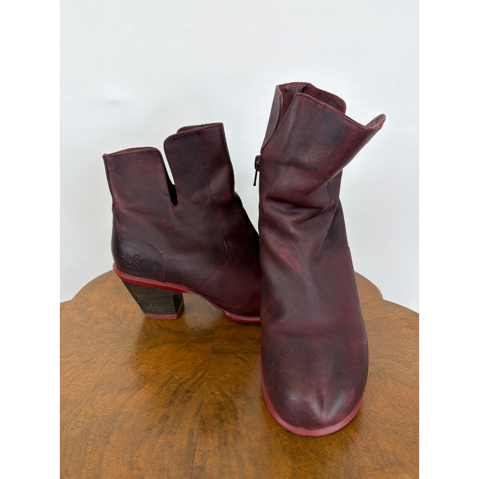 John Fluevog Red Distressed Leather Notched Shaft Ankle Boots Size 11